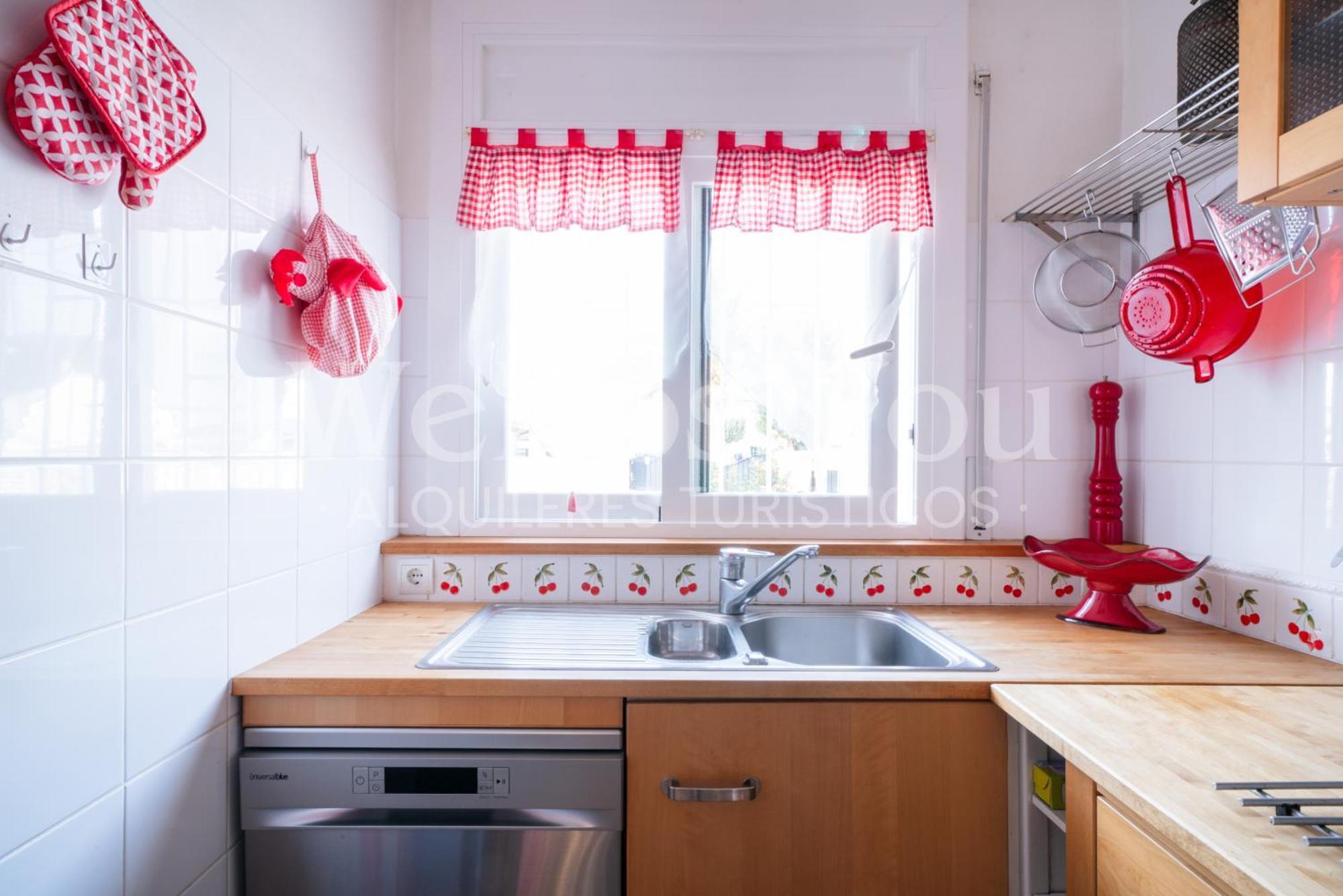 Сasa de vacaciones Wehostyou - Belle Maison Roses, Mas Bosca 12 Rosas